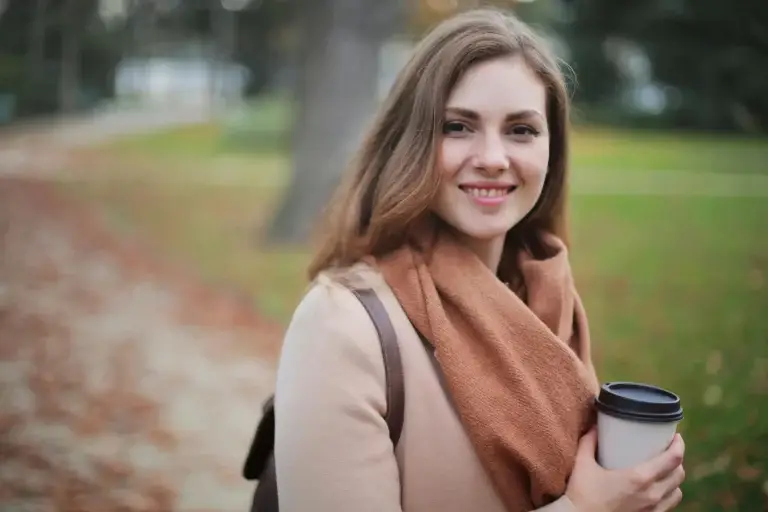Une entrepreneure qui est épanouie parce qu'elle est épaulée par Lorainéa