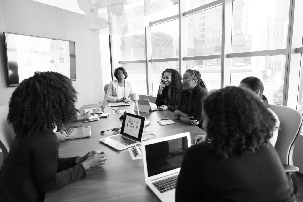 Groupe de femmes entrepreneures lors d'un atelier Lorainéa sur la création d'entreprise