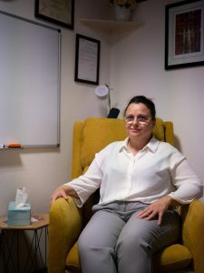 Marie-Lucie Fernin, psychopraticienne et coach en entreprise, membre du réseau Lorainea. Spécialiste du développement du leadership et du bien-être au travail, elle accompagne les entrepreneurs dans la gestion du stress et le développement de la patience comme compétence professionnelle