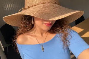 Asmae Bella est au département rayonnement